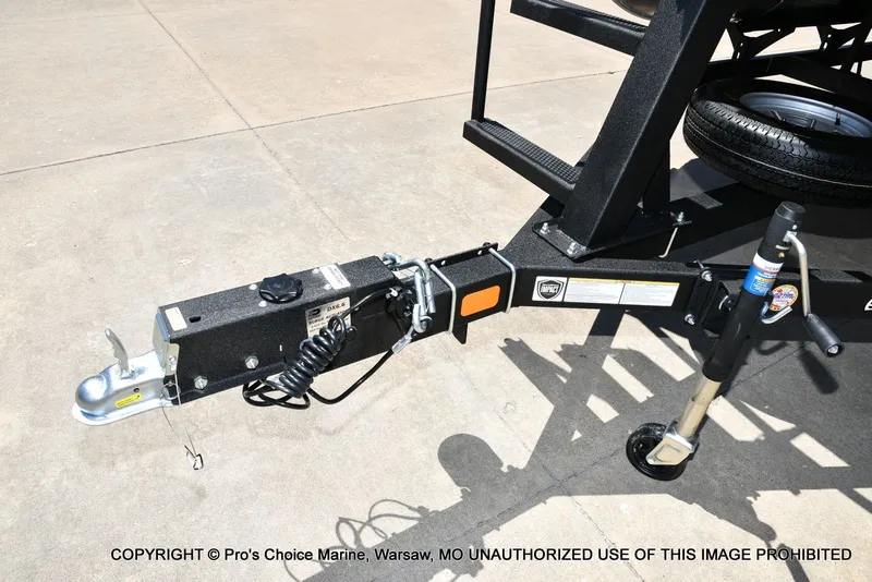 Slide: The Image of Sun Tracker Fishin' Barge 20 DLX 2026 - 21