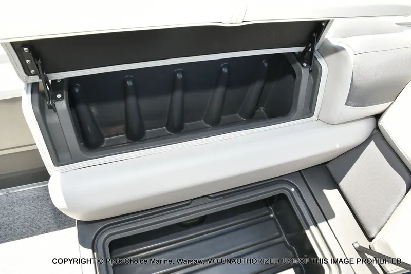 Slide: The Image of Sun Tracker Fishin' Barge 20 DLX 2026 - 37