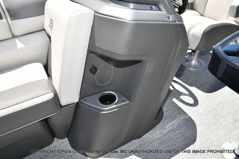 Slide: The Image of Sun Tracker Fishin' Barge 20 DLX 2026 - 44