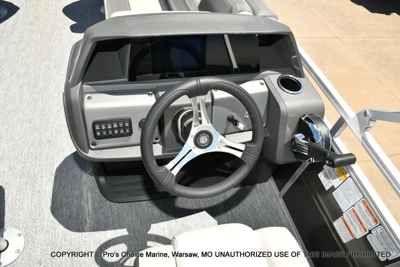 Slide: The Image of Sun Tracker Fishin' Barge 20 DLX 2026 - 46