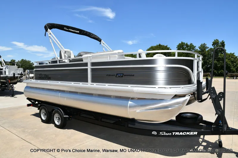 Slide: The Image of Sun Tracker Fishin' Barge 20 DLX 2026 - 73