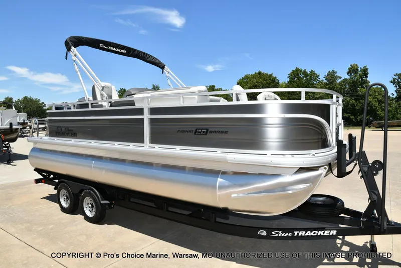 Slide: The Image of Sun Tracker Fishin' Barge 20 DLX 2026 - 74