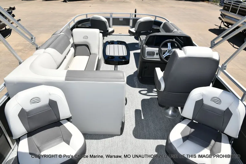 Slide: The Image of Sun Tracker Fishin' Barge 20 DLX 2026 - 9