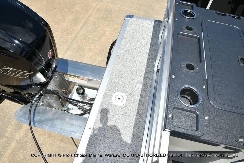 Slide: The Image of Sun Tracker Fishin' Barge 20 DLX 2026 - 59