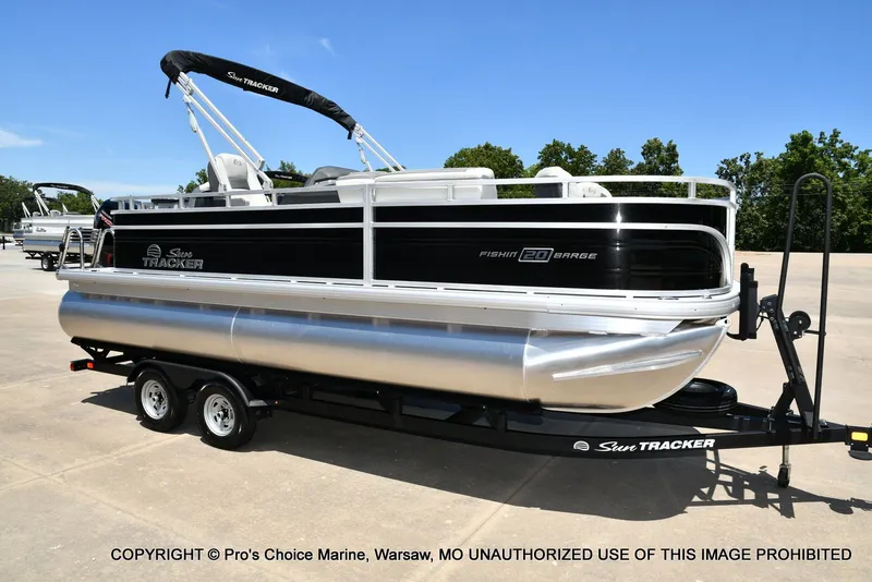 Slide: The Image of Sun Tracker Fishin' Barge 20 DLX 2026 - 71