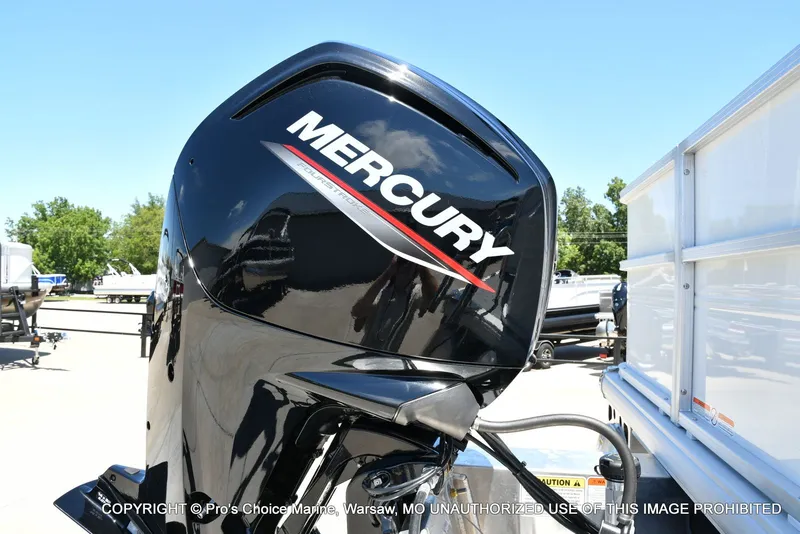 Slide: The Image of Sun Tracker Party Barge 18 DLX 2026 - 17