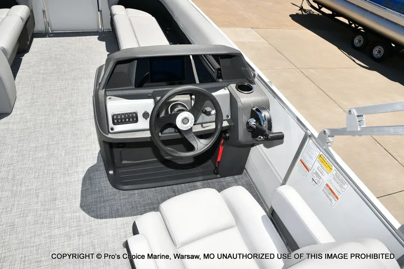 Slide: The Image of Sun Tracker Party Barge 18 DLX 2026 - 9