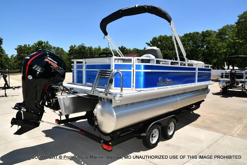 Slide: The Image of Sun Tracker Fishin' Barge 20 DLX 2026 - 14