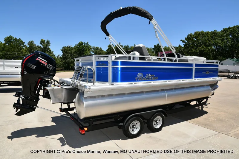 Slide: The Image of Sun Tracker Fishin' Barge 20 DLX 2026 - 15