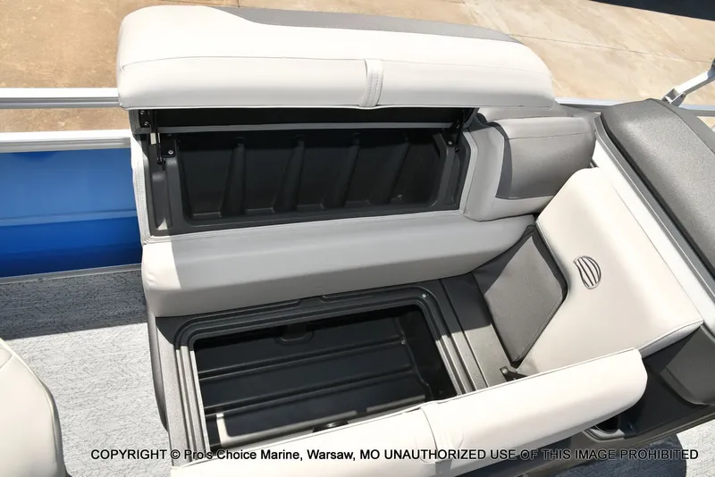 Slide: The Image of Sun Tracker Fishin' Barge 20 DLX 2026 - 37