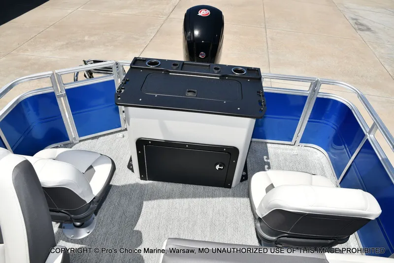 Slide: The Image of Sun Tracker Fishin' Barge 20 DLX 2026 - 53