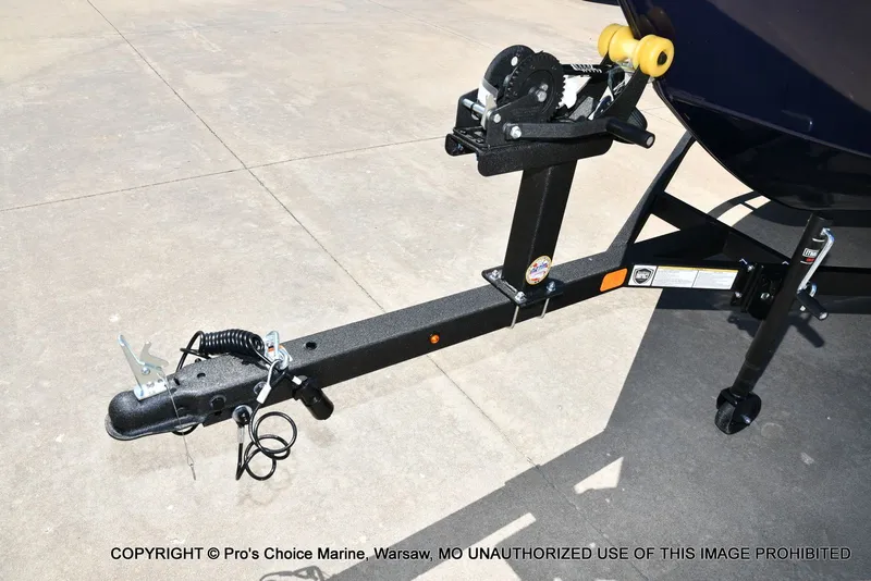 Slide: The Image of Tracker Super Guide V-16 2026 - 25