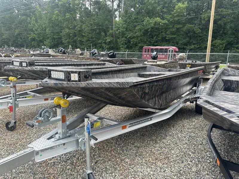 Slide: The Image of Reaper Boats 656 656 STEP TRANSOM 2026 - 2