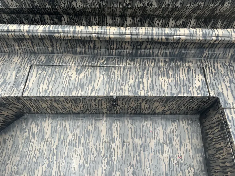 Slide: The Image of Reaper Boats 656 656 STEP TRANSOM 2026 - 4