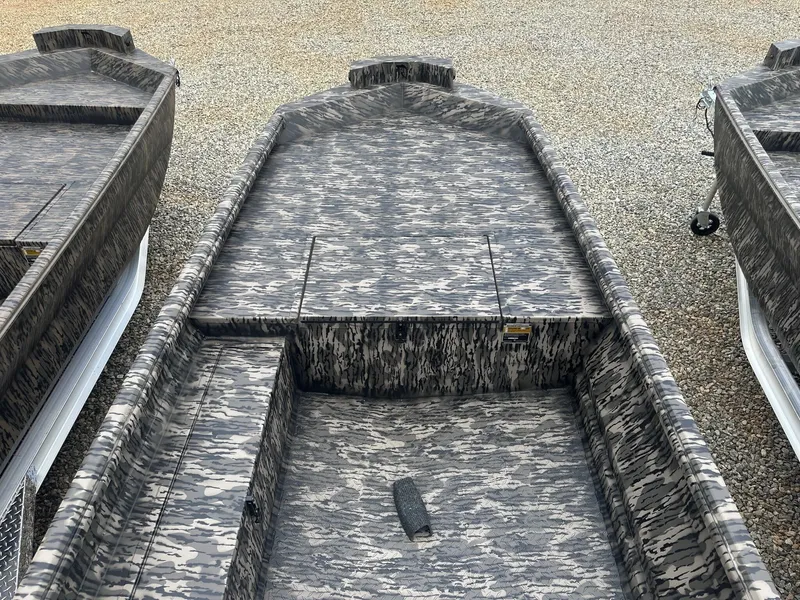 Slide: The Image of Reaper Boats 656 656 STEP TRANSOM 2026 - 11