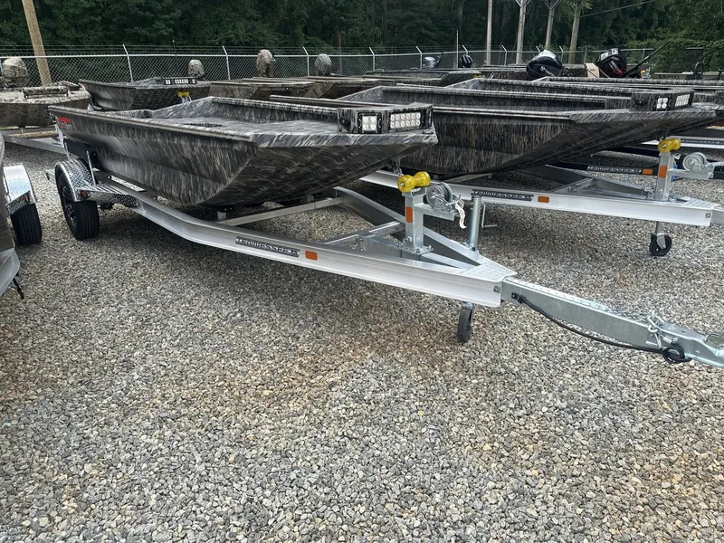 Slide: The Image of Reaper Boats 656 656 STEP TRANSOM 2026 - 5