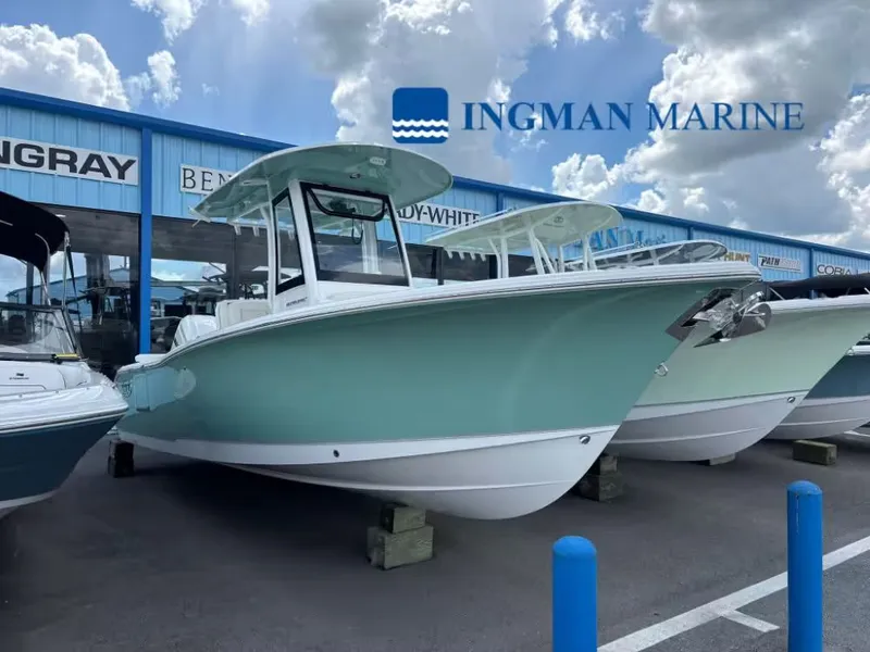 Slide: The Image of Sea Hunt Ultra 245 SE 2026 - 1