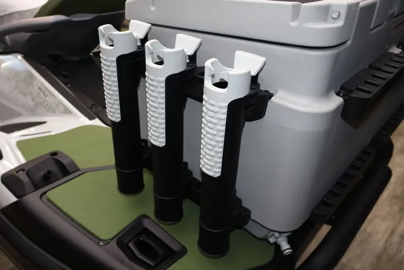 Slide: The Image of Sea-Doo FishPro™ Apex 300 2025 - 22