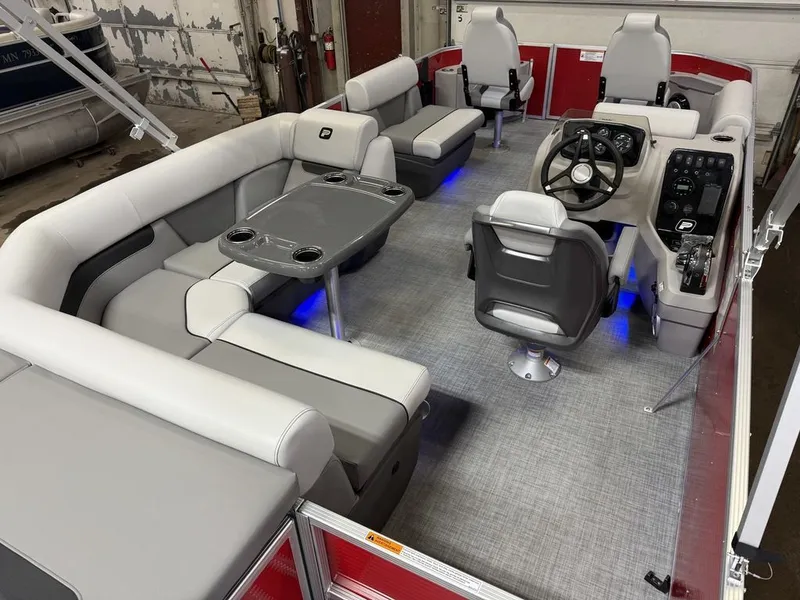 Slide: The Image of Princecraft Sportfisher 21-2S 2025 - 25