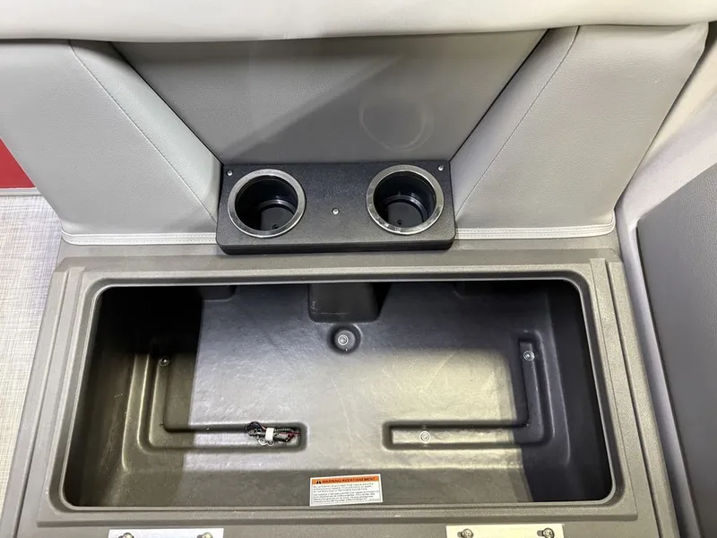 Slide: The Image of Princecraft Sportfisher 21-2S 2025 - 29