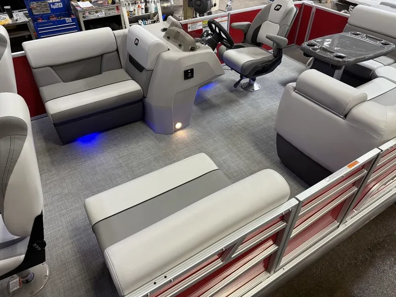 Slide: The Image of Princecraft Sportfisher 21-2S 2025 - 4