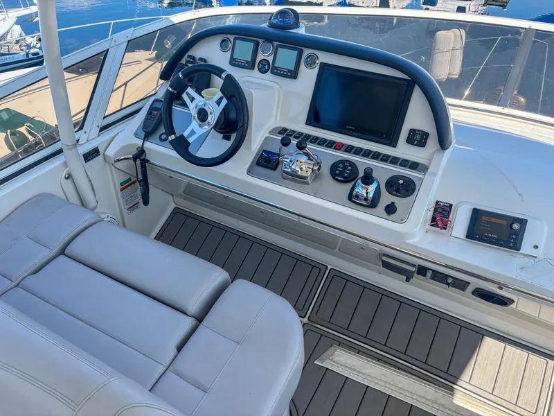 Slide: The Image of Carver 43 Super Sport 2010 - 16