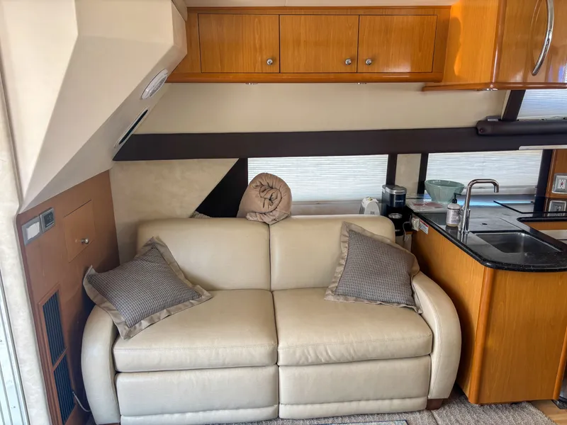 Slide: The Image of Carver 43 Super Sport 2010 - 29