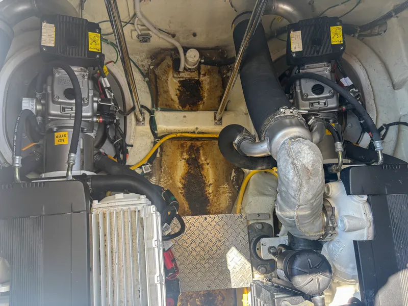 Slide: The Image of Carver 43 Super Sport 2010 - 42