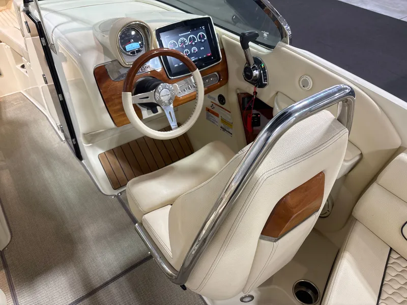 Slide: The Image of Chris-Craft Launch 25 GT 2020 - 12