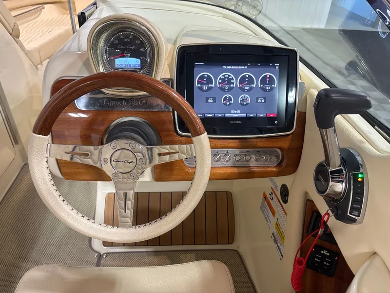 Slide: The Image of Chris-Craft Launch 25 GT 2020 - 13