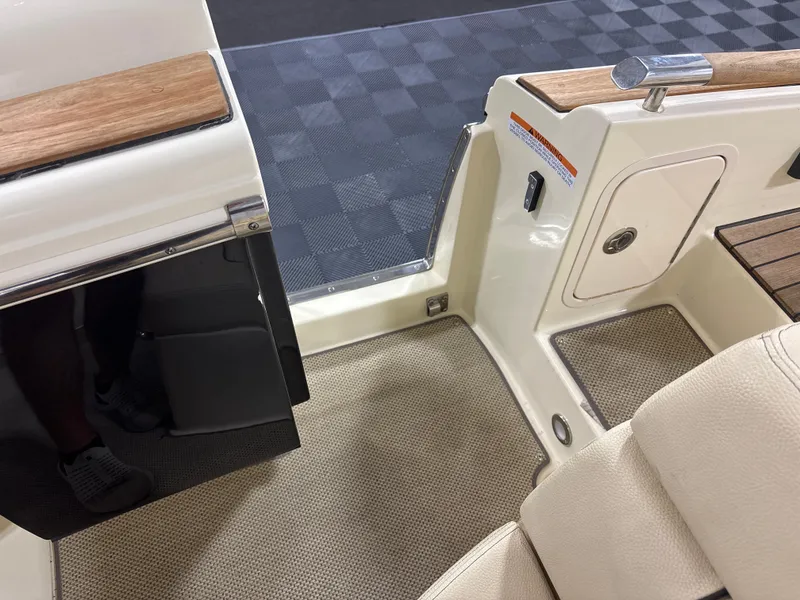 Slide: The Image of Chris-Craft Launch 25 GT 2020 - 17