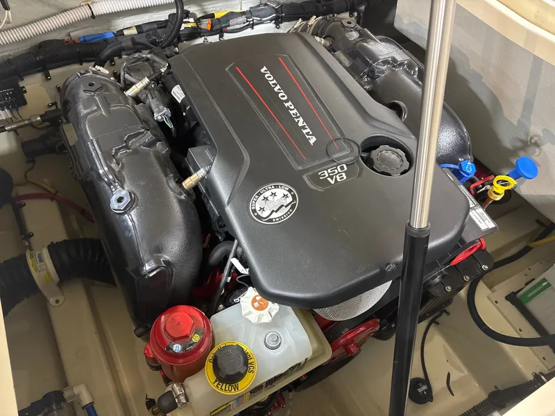 Slide: The Image of Chris-Craft Launch 25 GT 2020 - 19