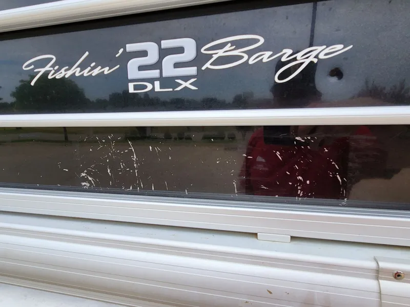 Slide: The Image of Sun Tracker Fishin' Barge 22 DLX 2019 - 22