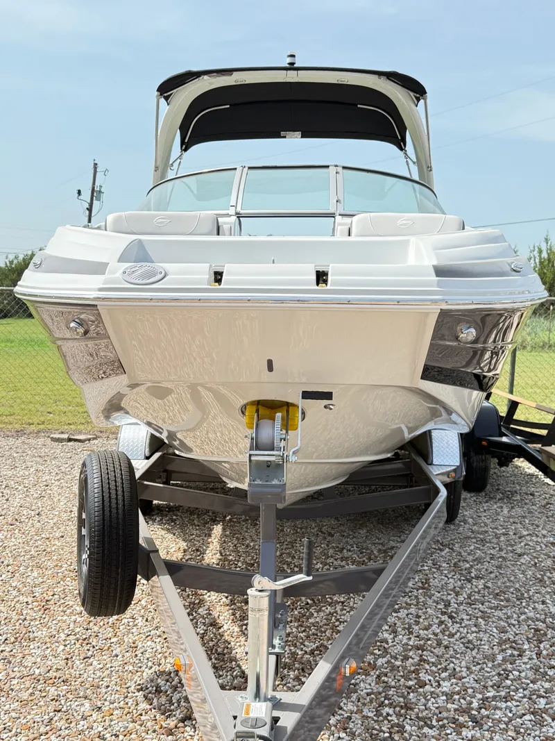 Slide: The Image of Crownline Boats Eclipse E255 2022 - 20