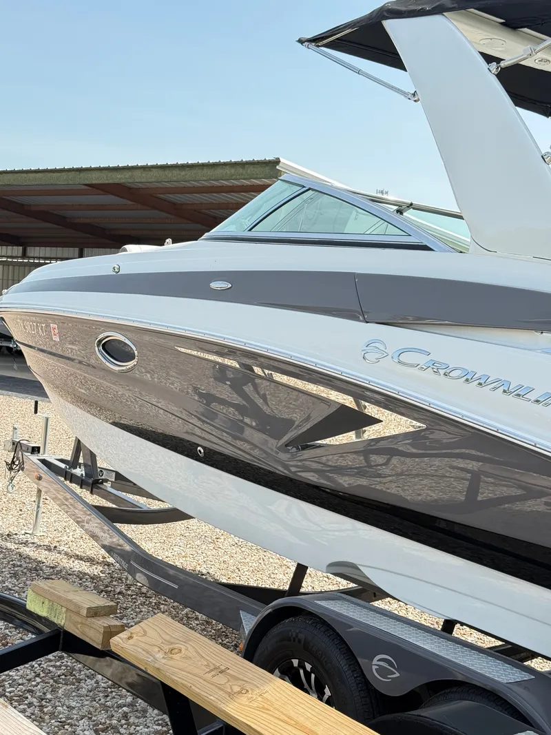 Slide: The Image of Crownline Boats Eclipse E255 2022 - 26