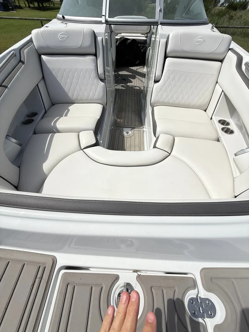 Slide: The Image of Crownline Boats Eclipse E255 2022 - 31