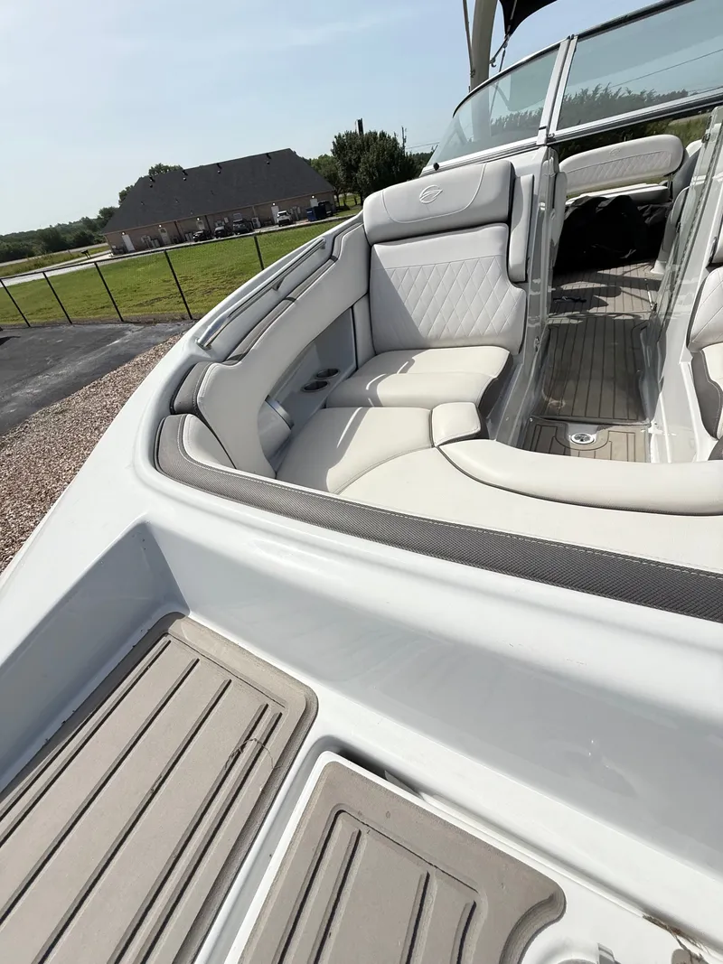 Slide: The Image of Crownline Boats Eclipse E255 2022 - 33