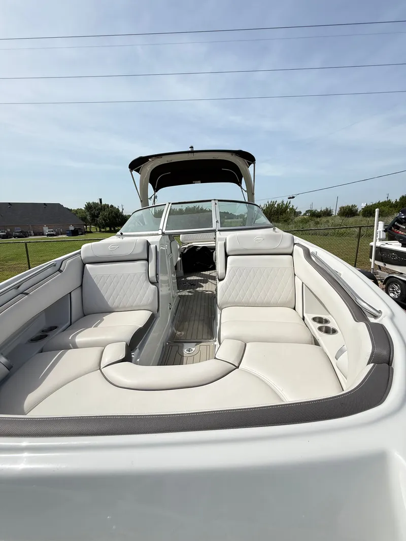 Slide: The Image of Crownline Boats Eclipse E255 2022 - 35