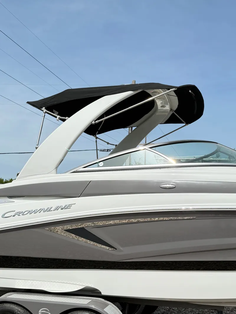 Slide: The Image of Crownline Boats Eclipse E255 2022 - 5
