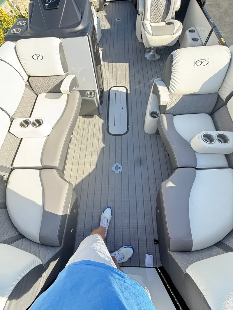 Slide: The Image of Veranda VR 22 RC 2026 - 15