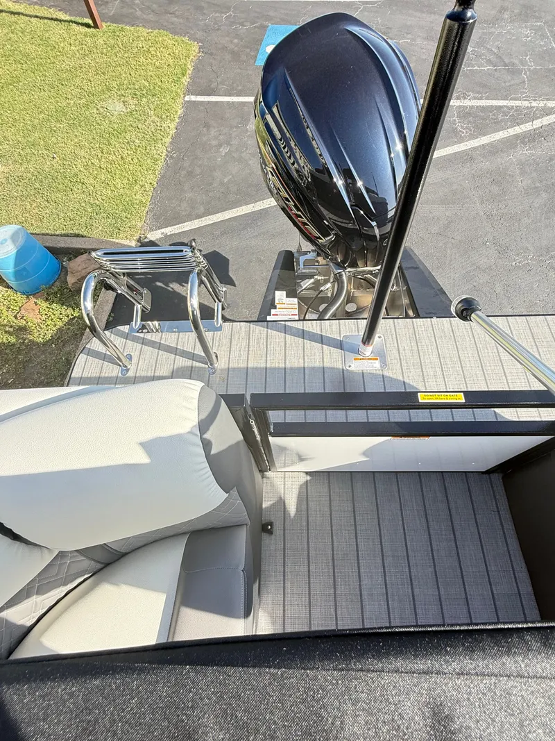 Slide: The Image of Veranda VR 22 RC 2026 - 33