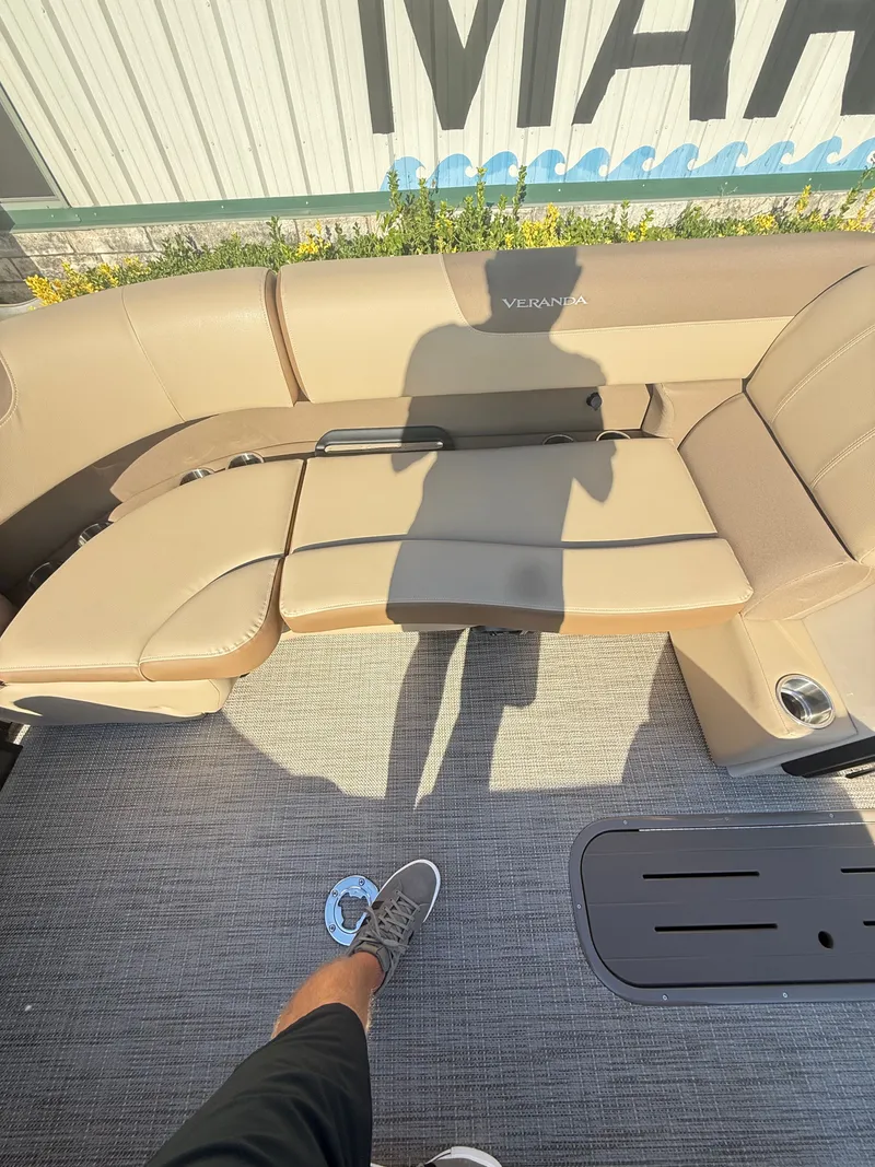 Slide: The Image of Veranda VR 22 RC 2026 - 17