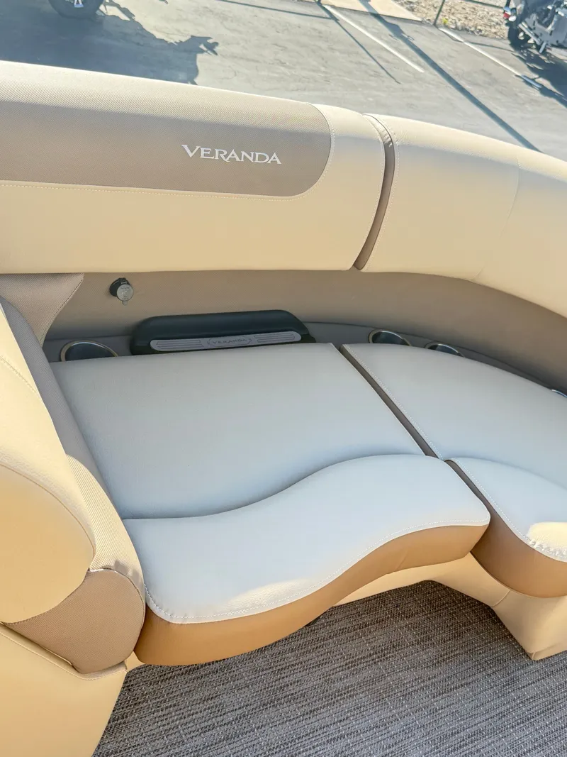 Slide: The Image of Veranda VR 22 RC 2026 - 35