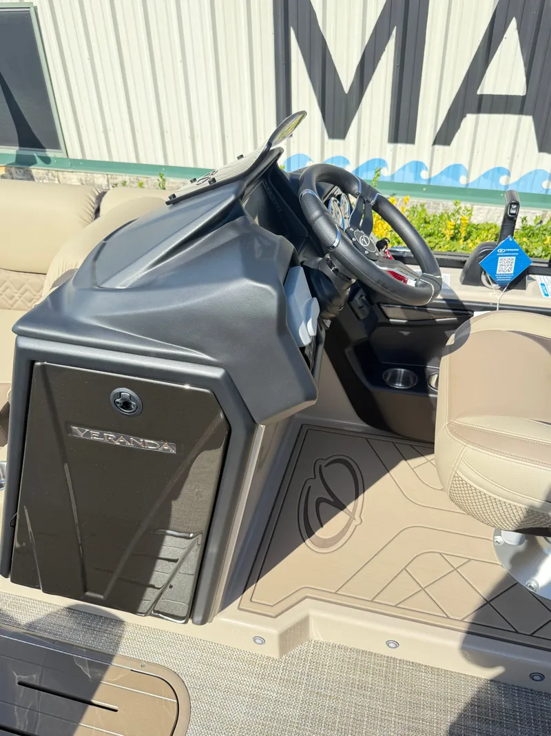 Slide: The Image of Veranda VR 22 RC W/XL PKG 2026 - 22