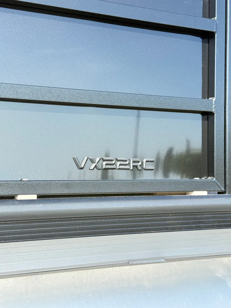 Slide: The Image of Veranda VX22RC PREMIUM 2026 - 18