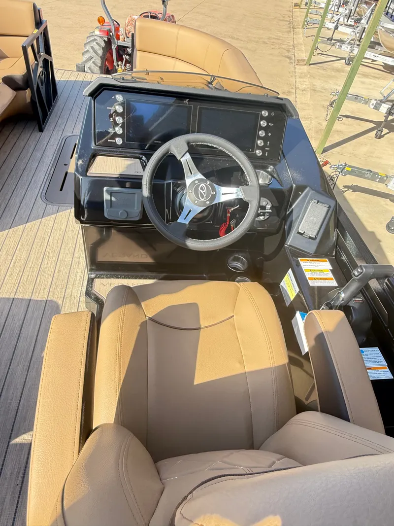 Slide: The Image of Veranda VX22RC PREMIUM 2026 - 23