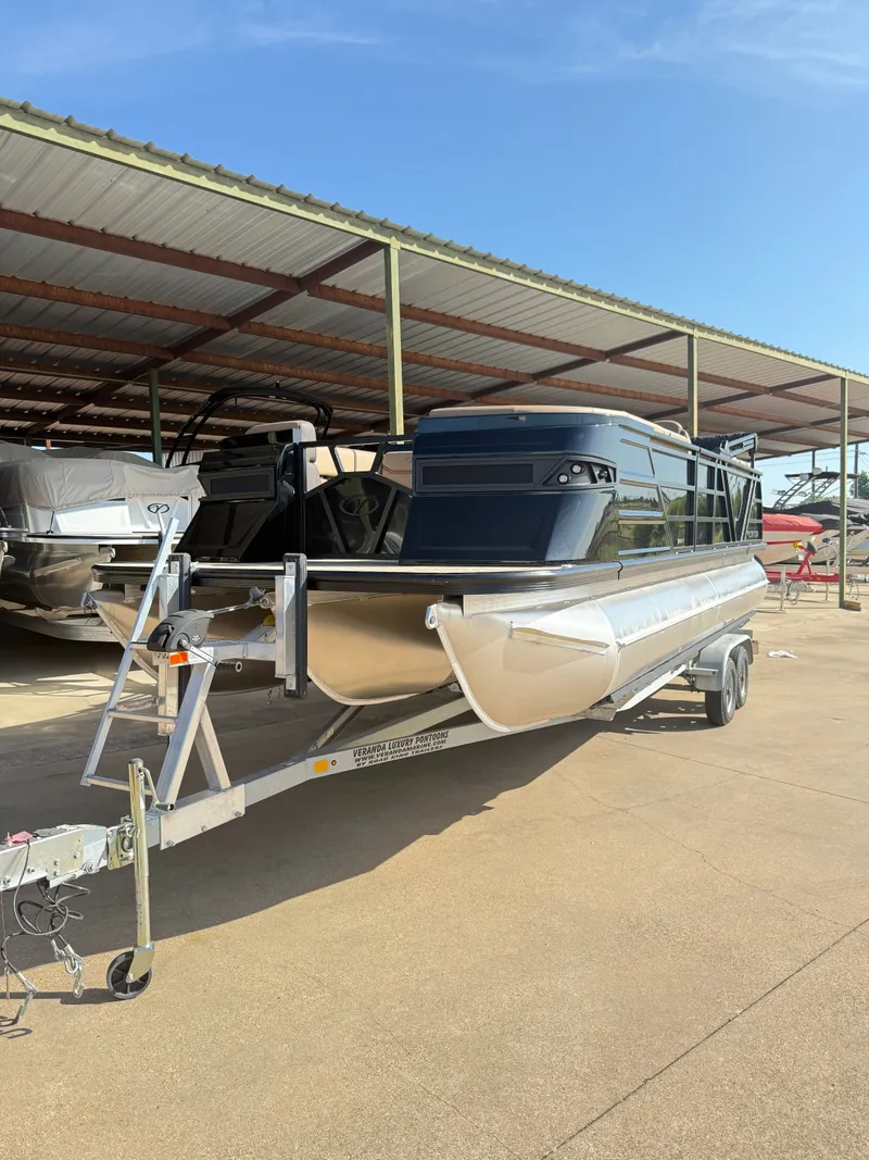 Slide: The Image of Veranda VX22RC PREMIUM 2026 - 9