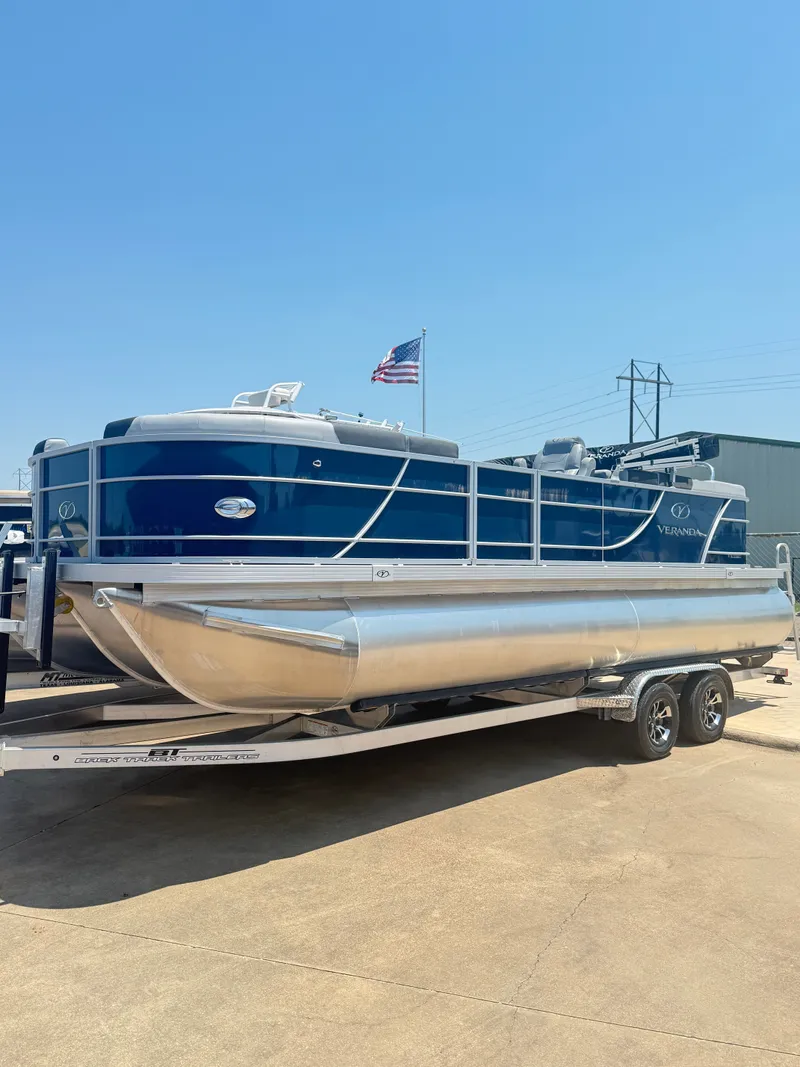 Slide: The Image of Veranda VR 22 RC Deluxe 2026 - 4