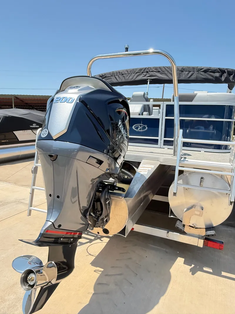 Slide: The Image of Veranda VR 22 RC Deluxe 2026 - 6