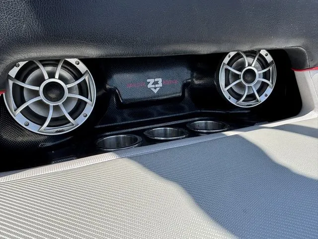 Slide: The Image of Epic 23V 2012 - 18